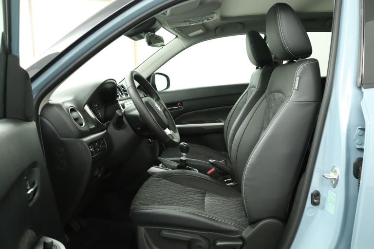 Suzuki Vitara - 1.4 Boosterjet Smart Hybrid Style 17