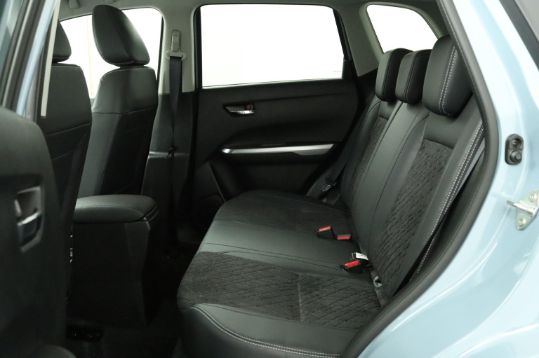 Suzuki Vitara - 1.4 Boosterjet Smart Hybrid Style 18