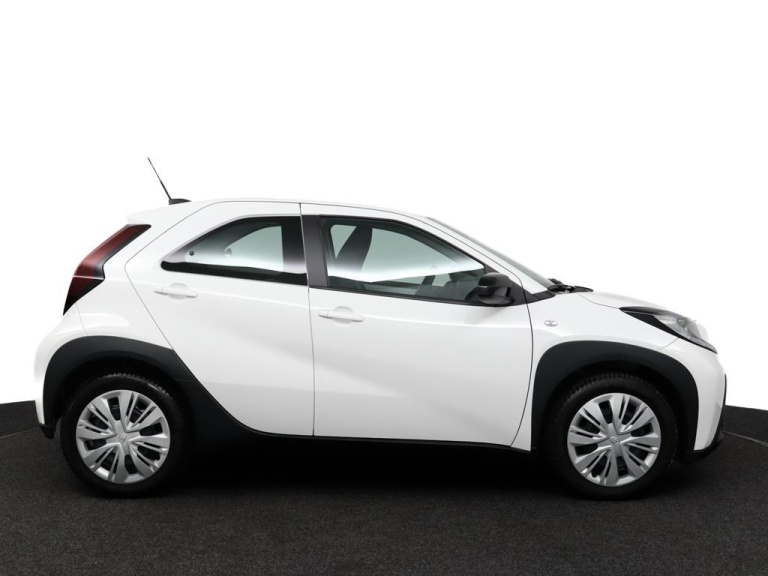Toyota Aygo X - 1.0 VVT-i MT Play 13