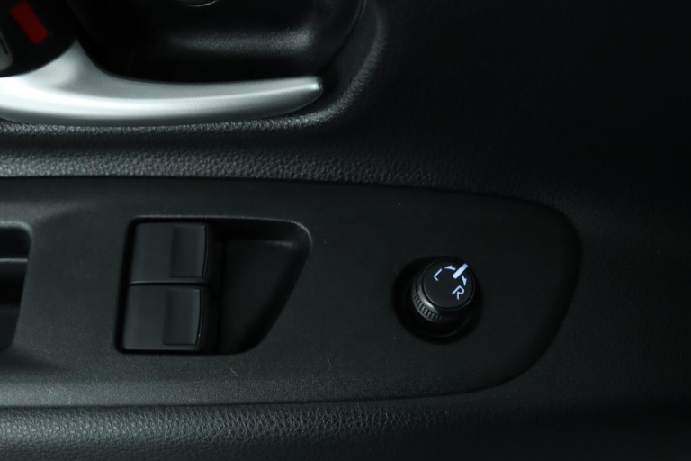 Toyota Aygo X - 1.0 VVT-i MT Play 27