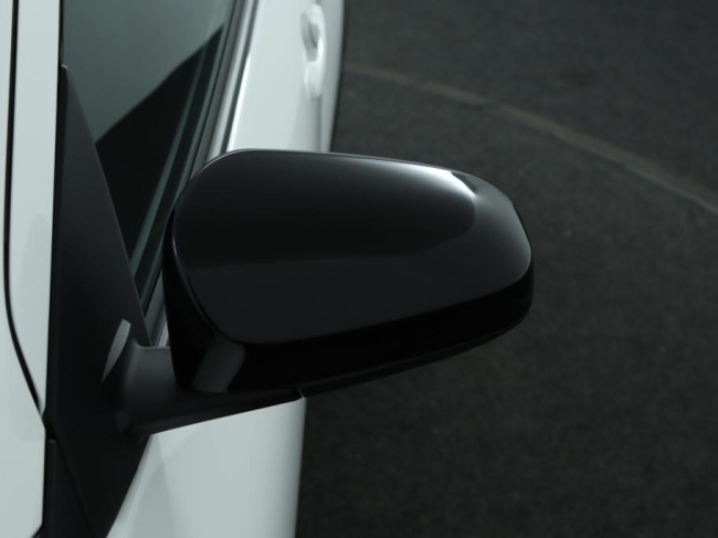 Toyota Aygo X - 1.0 VVT-i MT Play