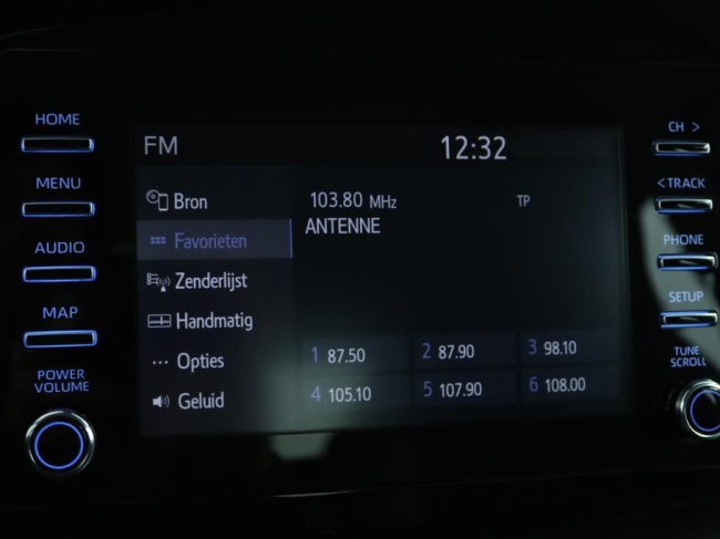 Toyota Aygo X - 1.0 VVT-i MT Play