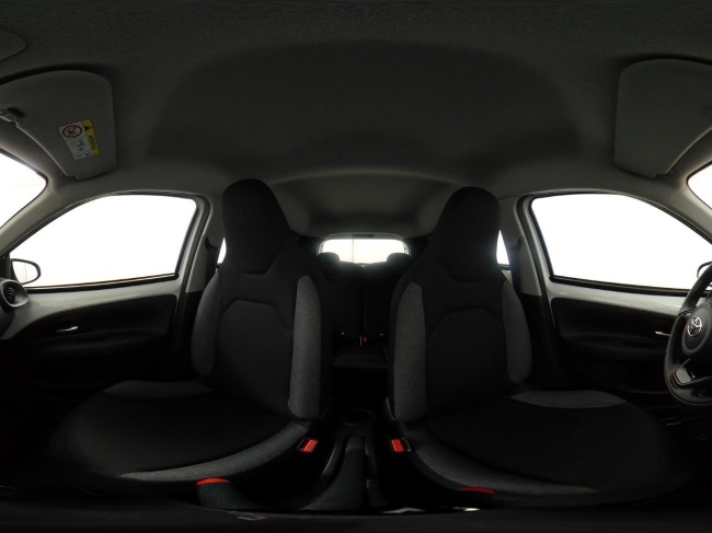 Toyota Aygo X - 1.0 VVT-i MT Play