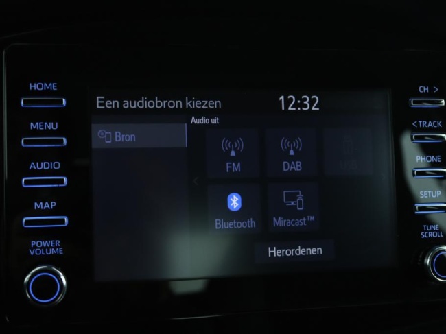 Toyota Aygo X - 1.0 VVT-i MT Play