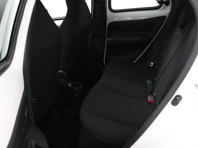 Toyota Aygo X - 1.0 VVT-i MT Play