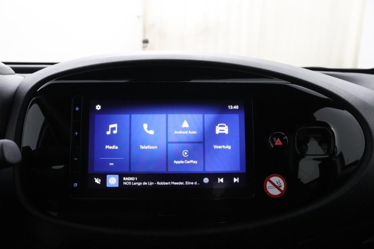 Toyota Aygo X - 1.0 VVT-i MT Play 12