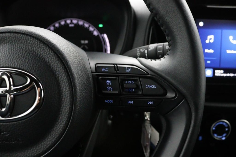 Toyota Aygo X - 1.0 VVT-i MT Play 18