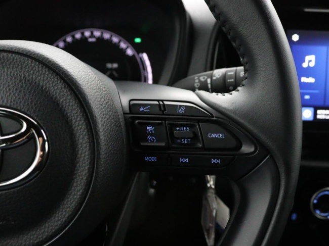 Toyota Aygo X - 1.0 VVT-i MT Play