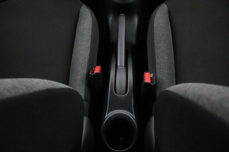 Toyota Aygo X - 1.0 VVT-i MT Play 34