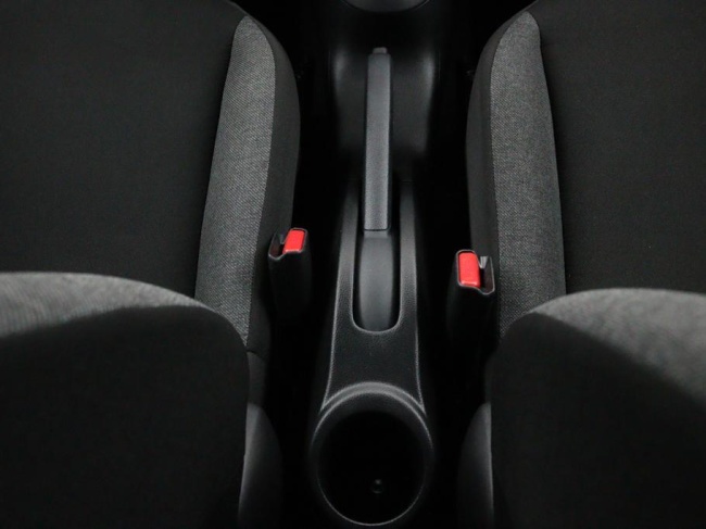 Toyota Aygo X - 1.0 VVT-i MT Play