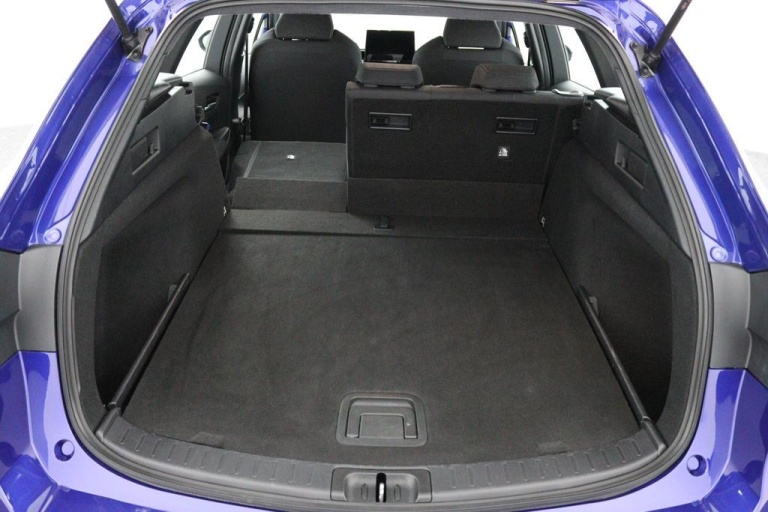 Toyota Corolla Touring Sports - Hybrid 140 24