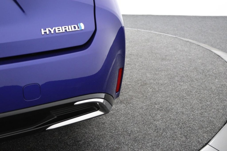 Toyota Corolla Touring Sports - Hybrid 140 39