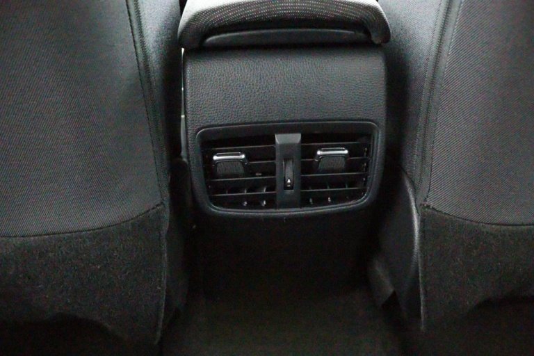 Toyota Corolla Touring Sports - Hybrid 140 40