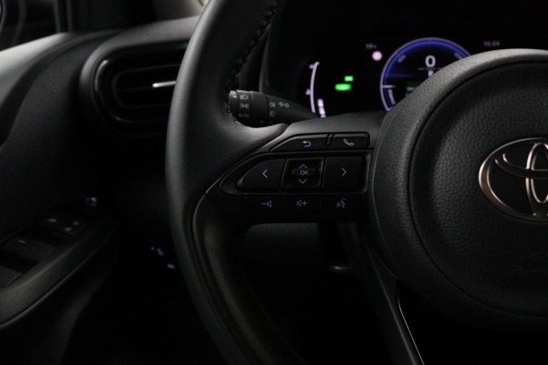 Toyota Yaris - 1.5 Hybrid 115 First Edition 18