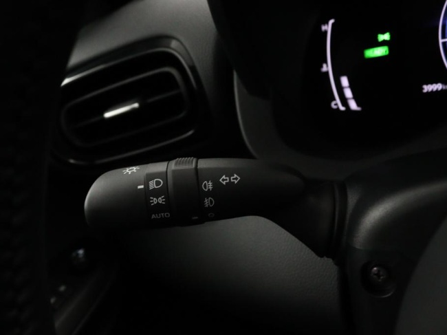 Toyota Yaris - 1.5 Hybrid 115 First Edition