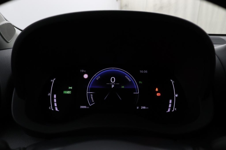 Toyota Yaris - 1.5 Hybrid 115 First Edition 22