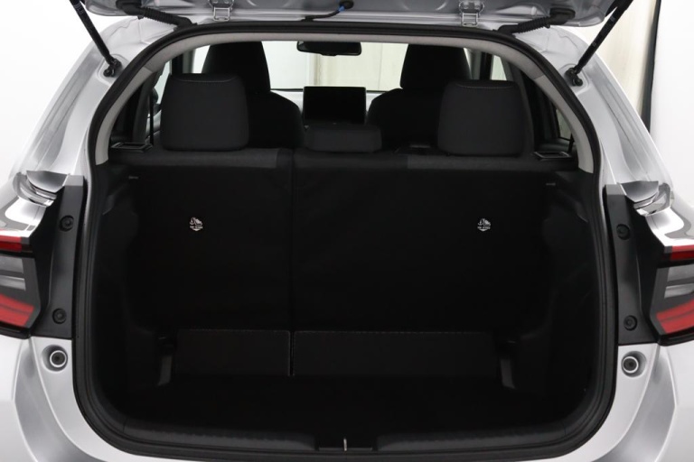 Toyota Yaris - 1.5 Hybrid 115 First Edition 25