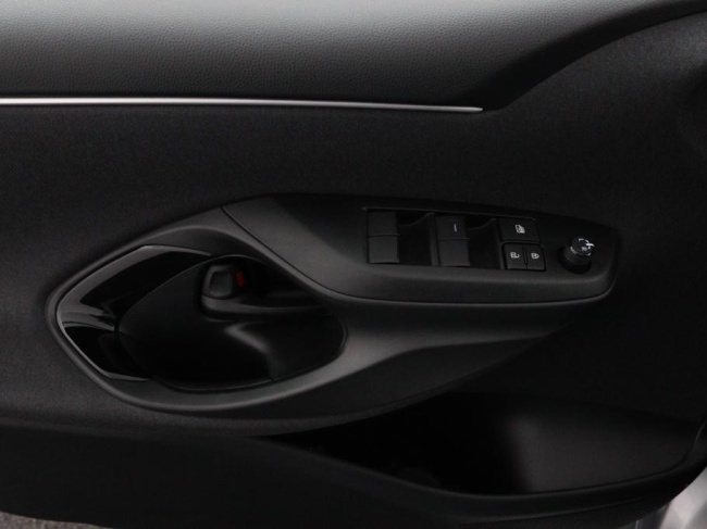 Toyota Yaris - 1.5 Hybrid 115 First Edition