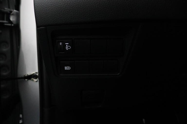 Toyota Yaris - 1.5 Hybrid 115 First Edition 32