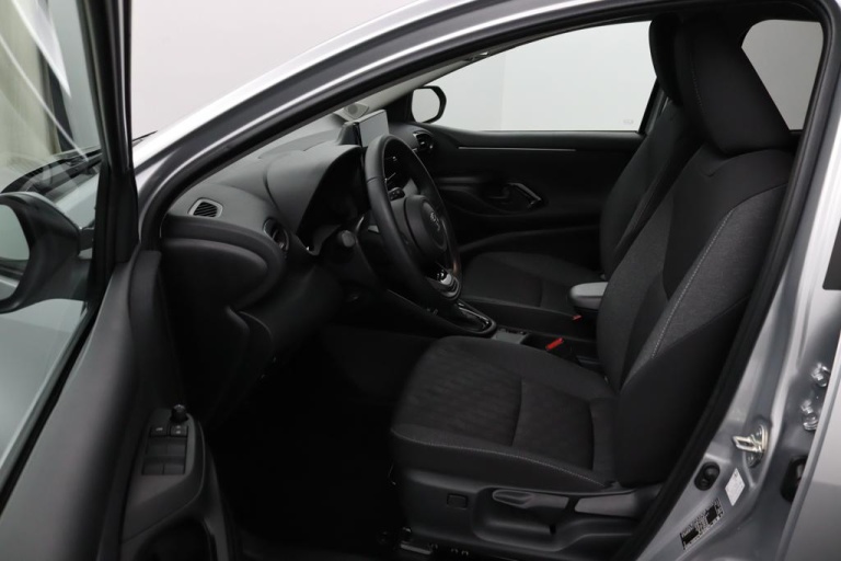 Toyota Yaris - 1.5 Hybrid 115 First Edition 9