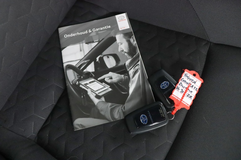 Toyota Corolla Touring Sports - 1.8 Hybrid Business 11