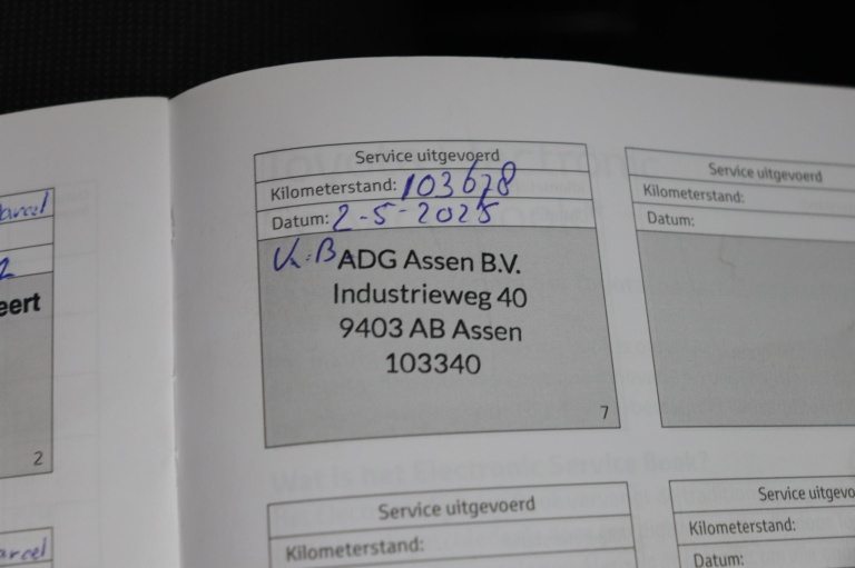 Toyota Corolla Touring Sports - 1.8 Hybrid Business 43