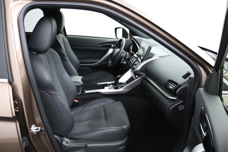 Mitsubishi Eclipse Cross - 2.4 PHEV Instyle 12