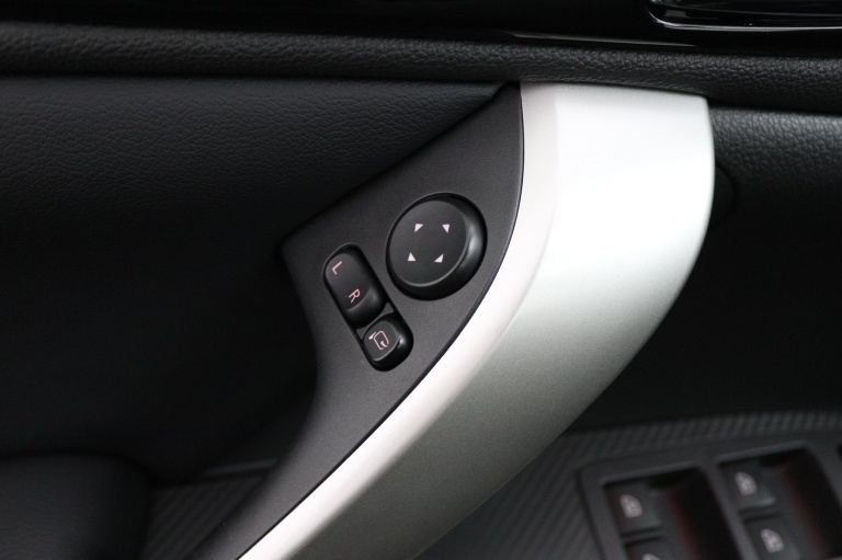 Mitsubishi Eclipse Cross - 2.4 PHEV Instyle 34