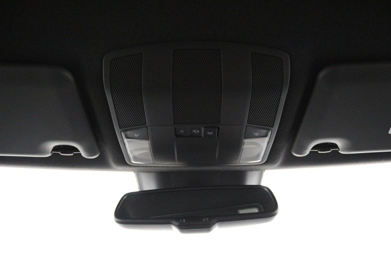 Mitsubishi Eclipse Cross - 2.4 PHEV Instyle 36