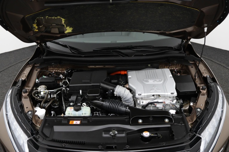 Mitsubishi Eclipse Cross - 2.4 PHEV Instyle 39