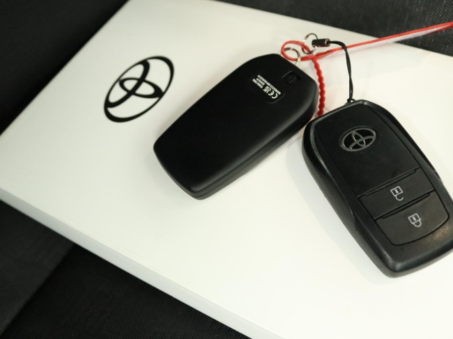 Toyota Yaris - 1.5 Hybrid 115 First Edition