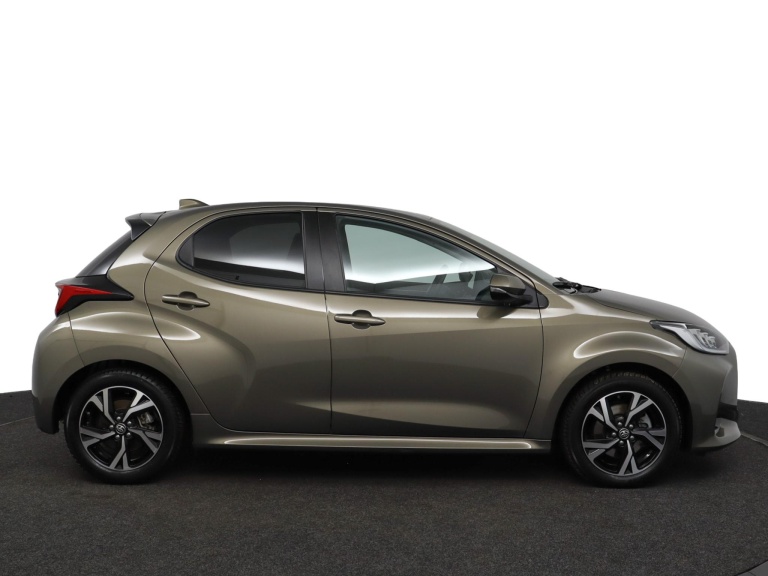Toyota Yaris - 1.5 Hybrid 115 First Edition 13