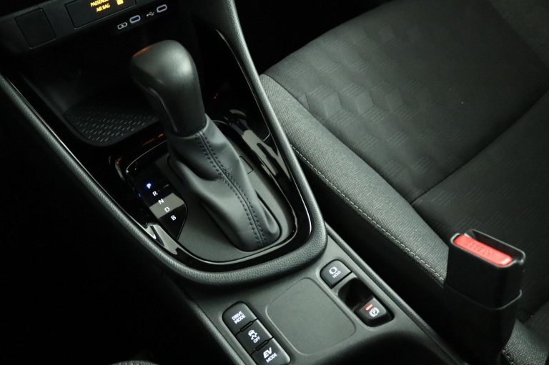 Toyota Yaris - 1.5 Hybrid 115 First Edition 26