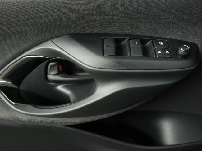 Toyota Yaris - 1.5 Hybrid 115 First Edition