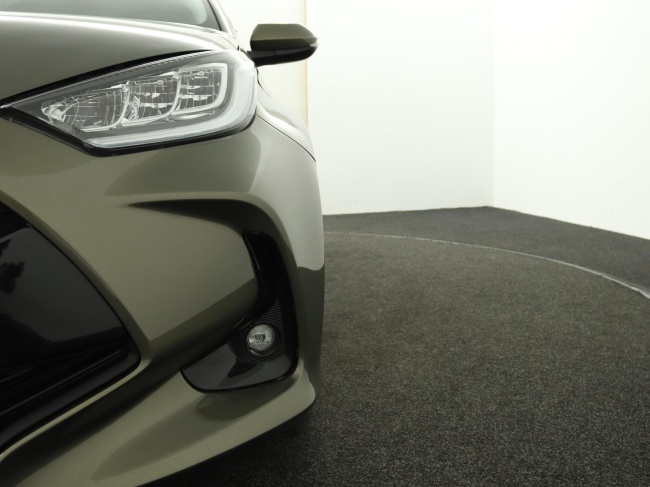Toyota Yaris - 1.5 Hybrid 115 First Edition