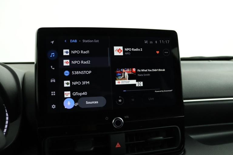 Toyota Yaris - 1.5 Hybrid 115 First Edition 8