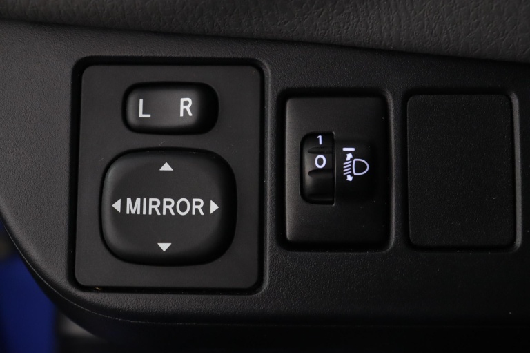 Toyota Yaris - 1.5 VVT-i Aspiration 28