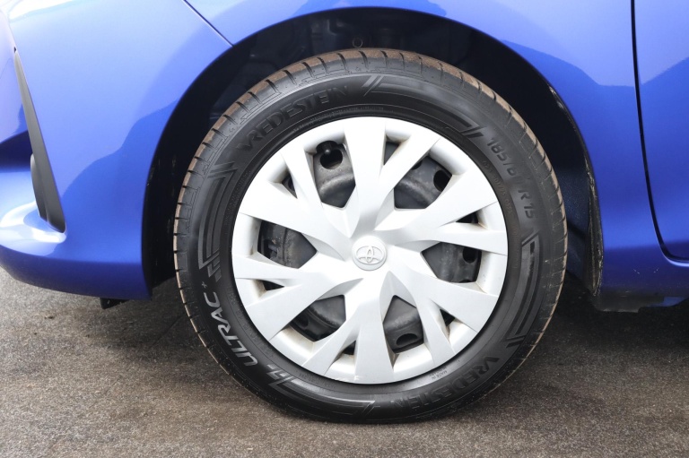 Toyota Yaris - 1.5 VVT-i Aspiration 36