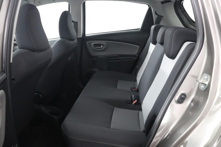 Toyota Yaris - 1.5 Hybrid Active 18