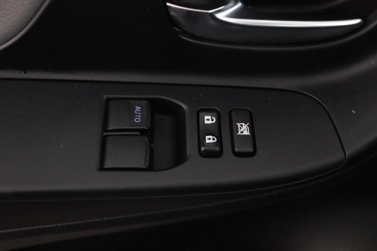 Toyota Yaris - 1.5 Hybrid Active 28