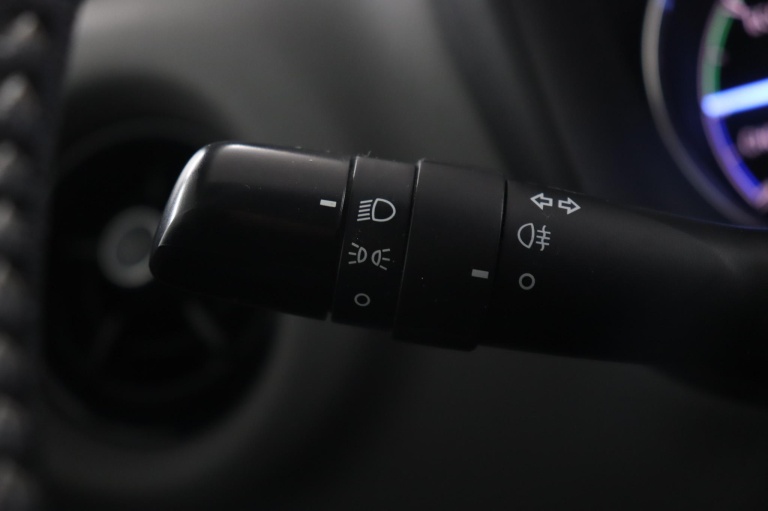 Toyota Yaris - 1.5 Hybrid Active 31