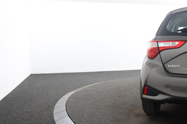 Toyota Yaris - 1.5 Hybrid Active 41