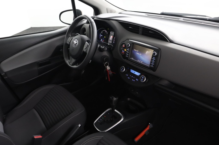 Toyota Yaris - 1.5 Hybrid Active 56