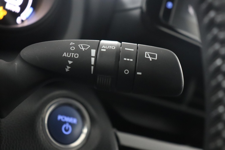 Toyota Yaris Cross - 1.5 Hybrid Business Plus 31