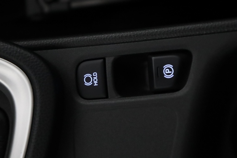 Toyota Yaris Cross - 1.5 Hybrid Business Plus 46