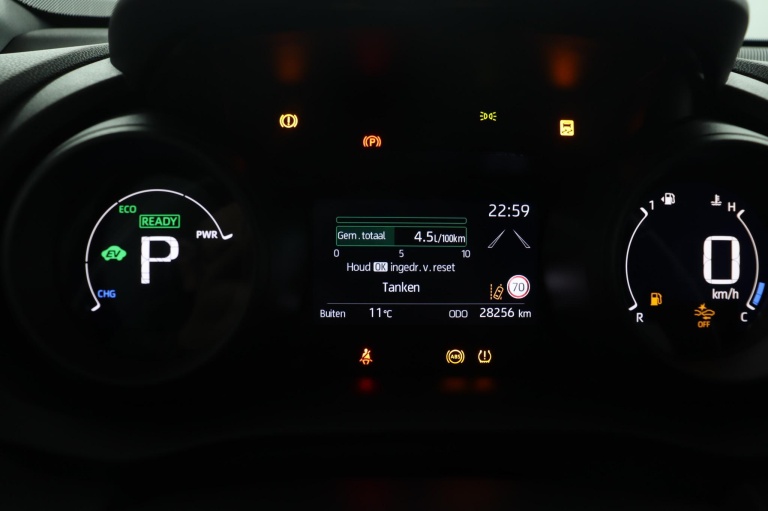 Toyota Yaris Cross - 1.5 Hybrid Business Plus 6