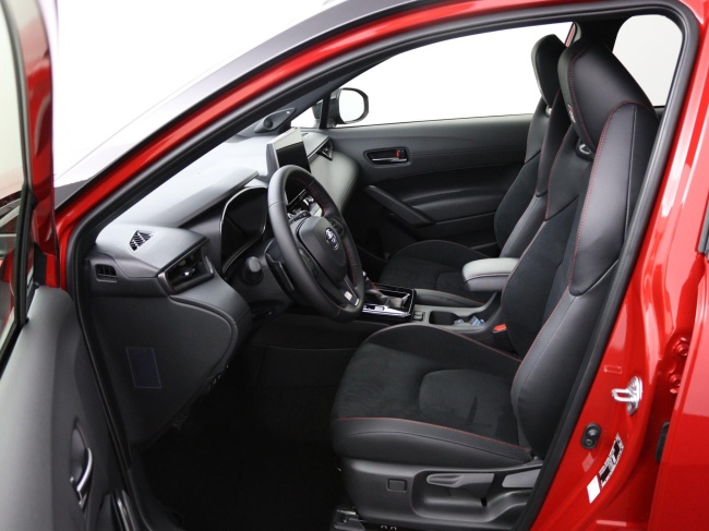 Toyota Corolla Cross - Hybrid 180 GR Sport