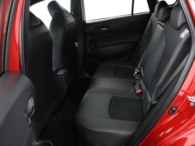 Toyota Corolla Cross - Hybrid 180 GR Sport