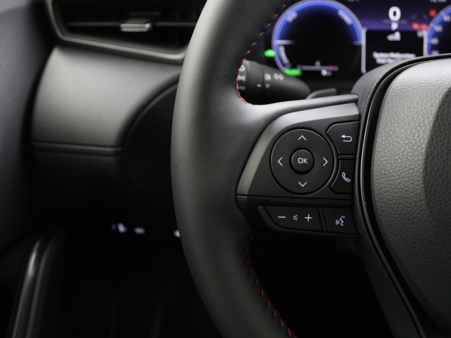 Toyota Corolla Cross - Hybrid 180 GR Sport