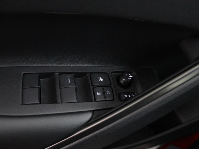 Toyota Corolla Cross - Hybrid 180 GR Sport